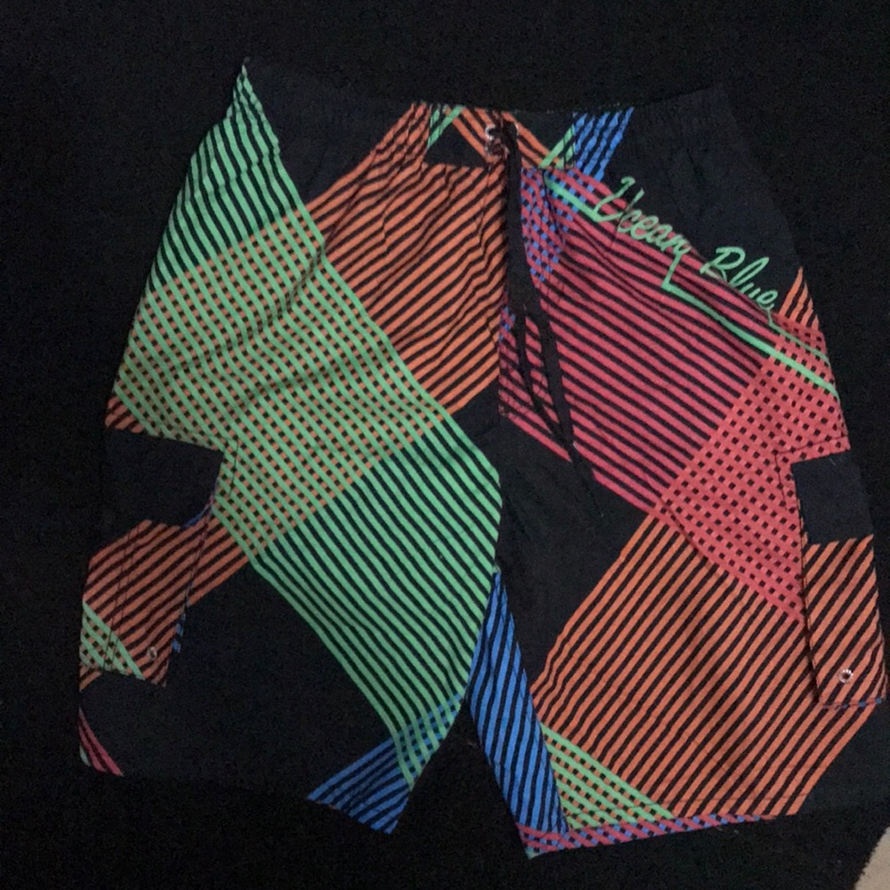 Board shorts with cargo pockets